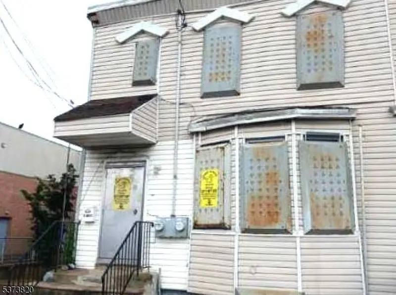 648 S 11Th St, Newark City, NJ 07103