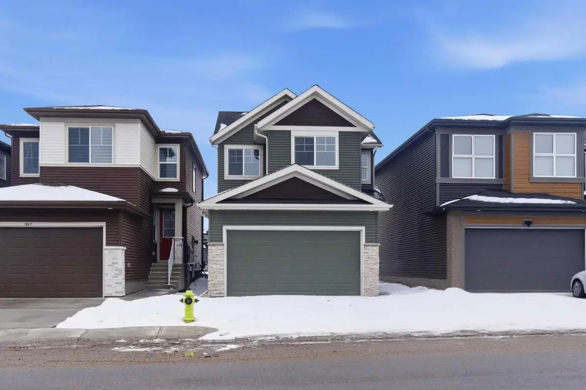 358 Corner Glen WAY NE, Calgary, AB T3N 2P1