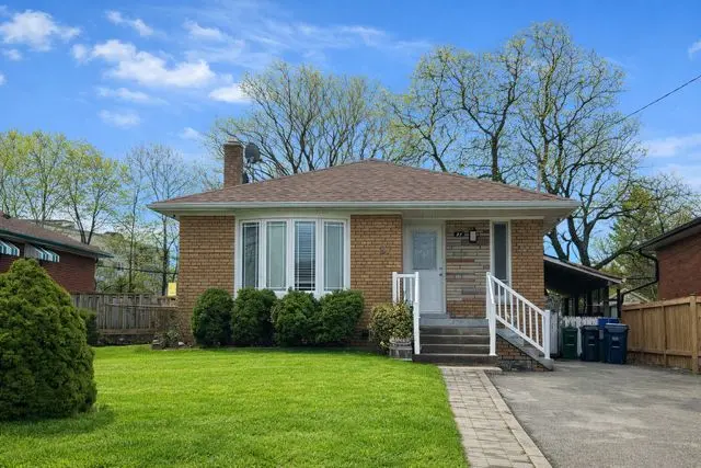 27 Safari ST, Toronto E04, ON M1K 3R1