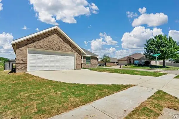 4036 Tarpon Springs Drive, Fort Worth, TX 76123