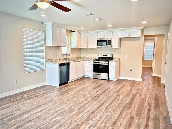 1616 Cleveland Street, Greenville, TX 75401