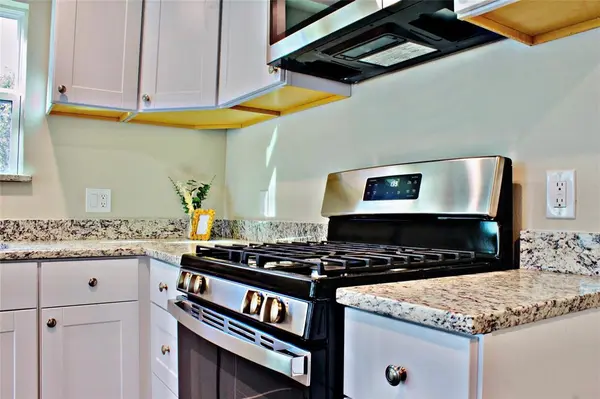 1618 Cleveland Street, Greenville, TX 75401