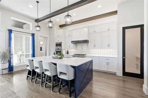 3324 Glenmore Avenue, Northlake, TX 76247