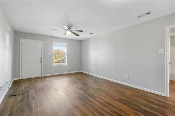 1716 Manor Garden, Greenville, TX 75401