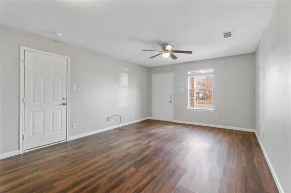 1716 Manor Garden, Greenville, TX 75401