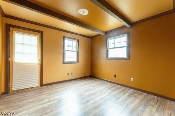 194 Eagle Rock Ave, Roseland Boro, NJ 07068