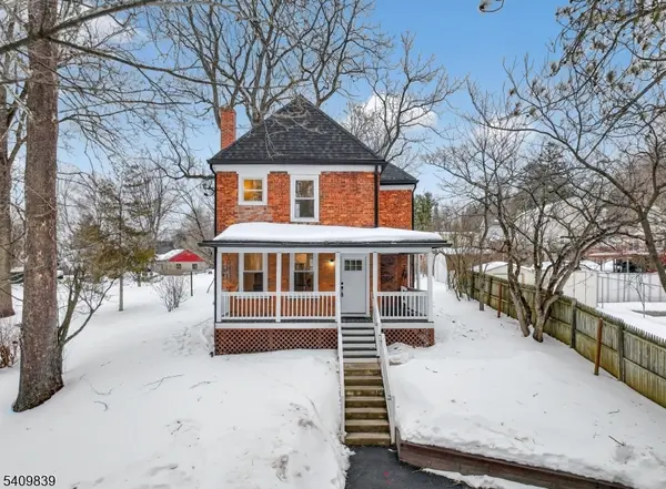 71 Wishing Well Rd, Hamburg Boro, NJ 07419