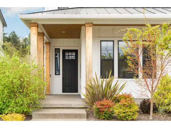 2744 DAHLIA DR, West Linn, OR 97068