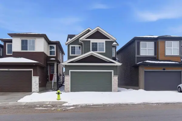 358 Corner Glen WAY NE, Calgary, AB T3N 2P1
