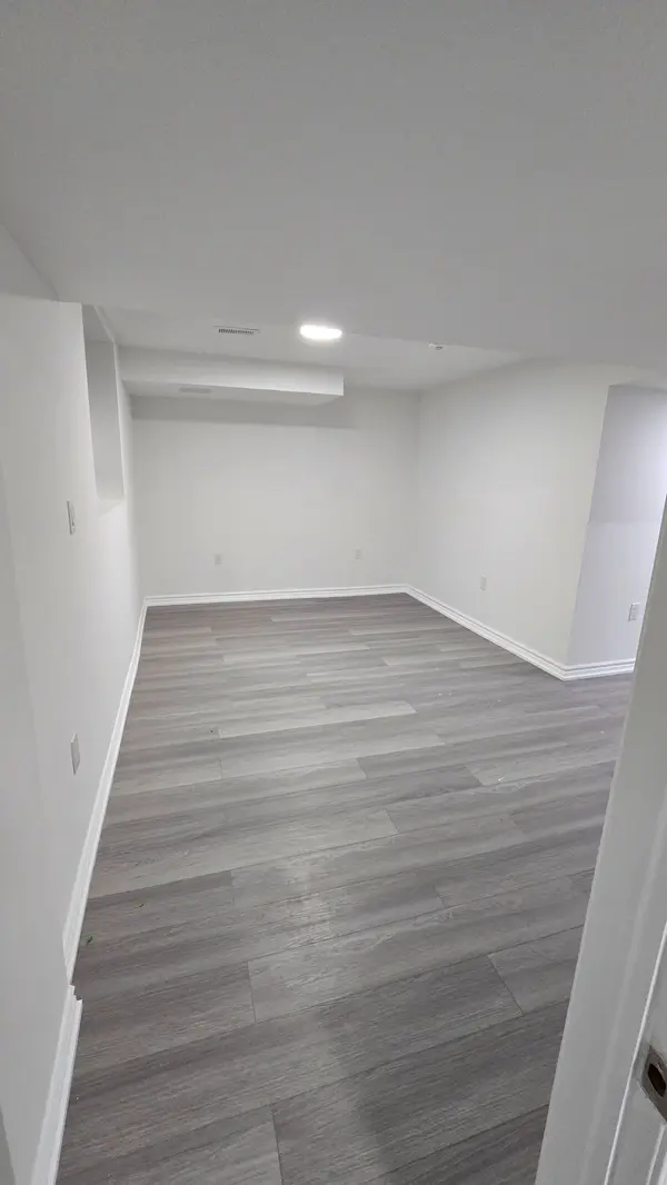 36 Crombie ST, Clarington, ON L1C 4A1