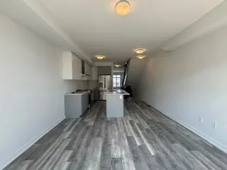 1561 Midland AVE W, Toronto E09, ON M1P 3C1