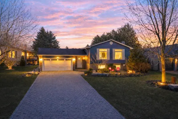 229 Thornton AVE, Essa, ON L0L 2N0