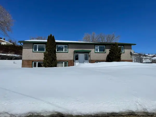 121 Elm AVE, Temiskaming Shores, ON P0J 1P0