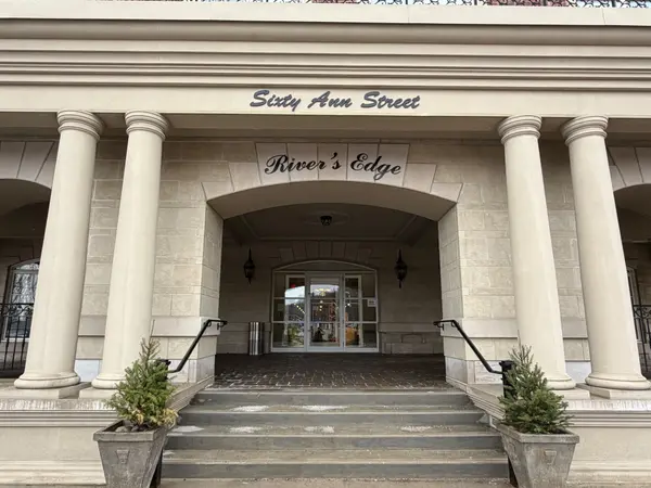 60 Ann ST #309, Caledon, ON L7E 4G5