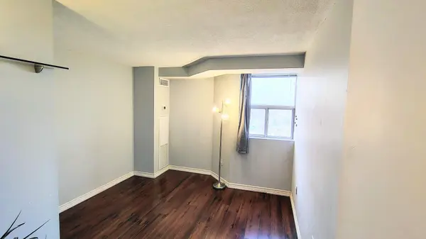 3845 Lake Shore BLVD W #1512, Toronto W06, ON M8W 4Y3