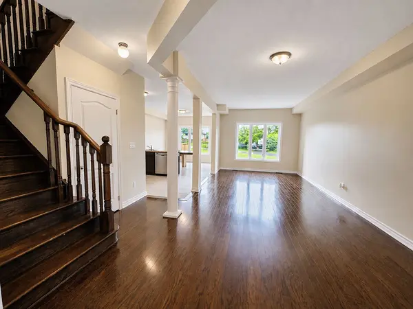 34 Palace ST, Thorold, ON L2V 0J7