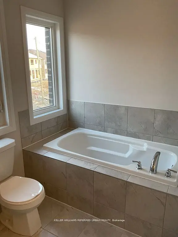 48 Blackburn ST, Cambridge, ON N1S 0E1