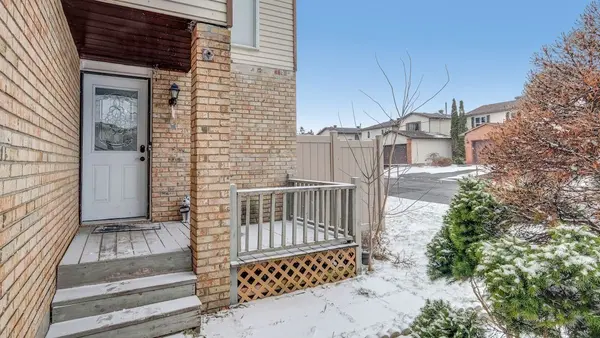 32 Brando CRES, Hunt Club - South Keys And Area, ON K1T 2E3