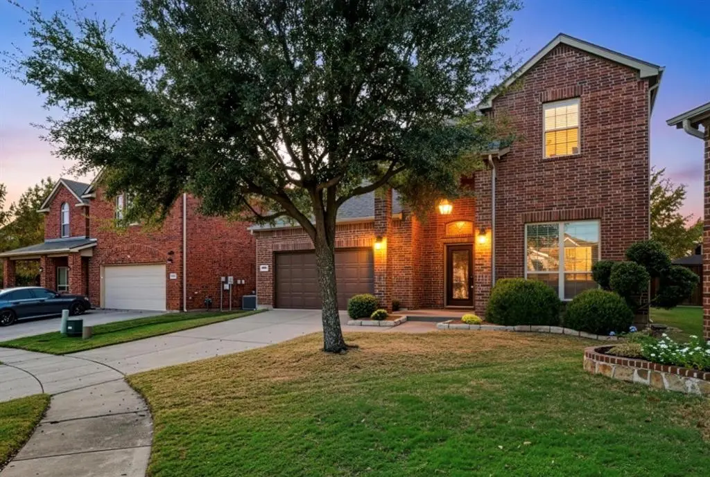 908 Hollowbrook Circle, Mckinney, TX 75072