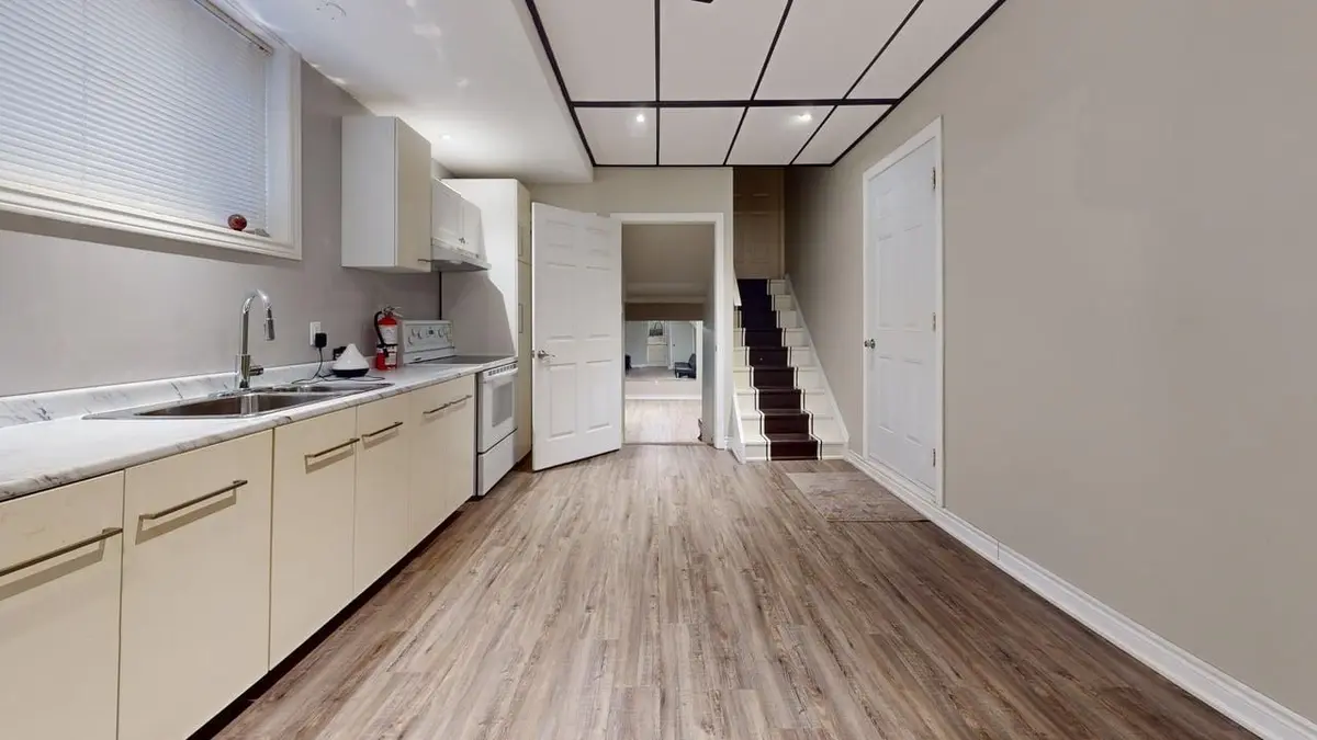 55 Royal Palm DR #2, Brampton, ON L6Z 1P1