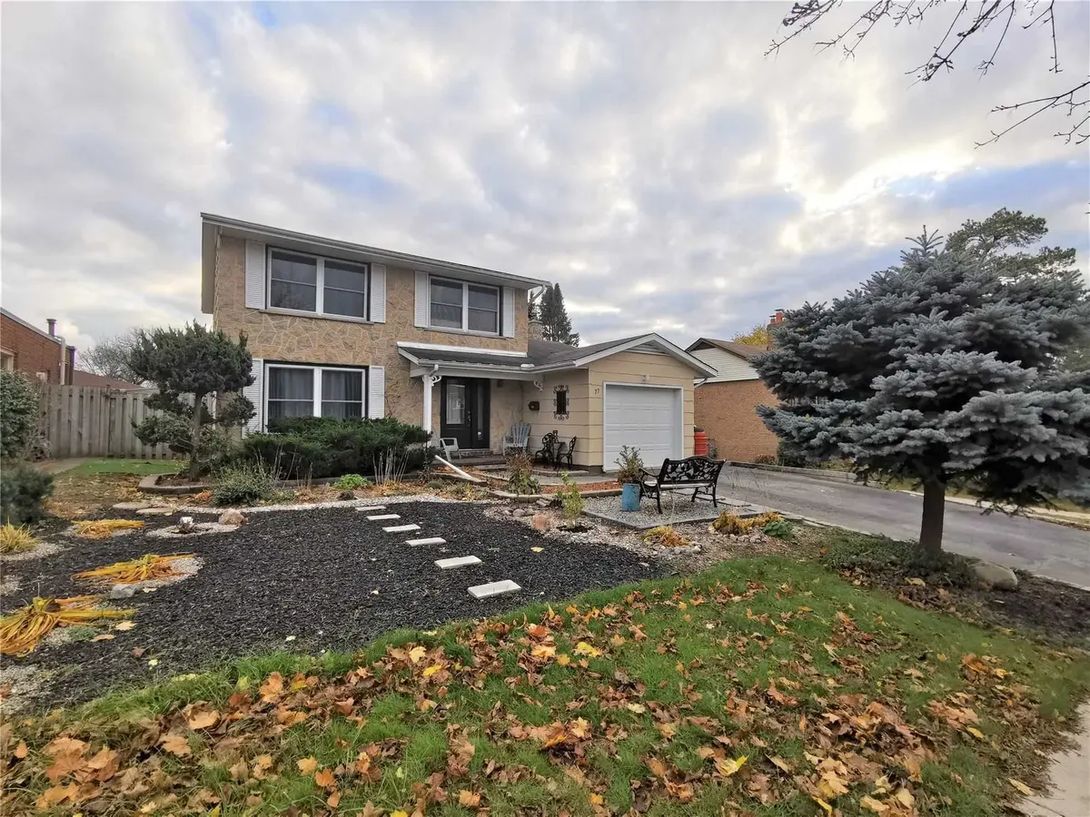 77 Roseneath CRES #Upper, Kitchener, ON N2E 1V8