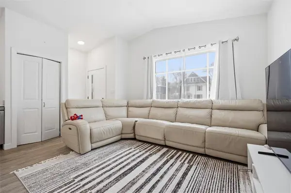 506 Beresford AVE, Winnipeg, MB R3L 1J5