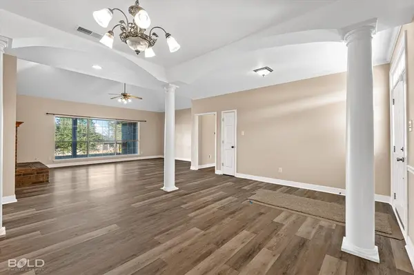 6026 Cherry Hill Avenue, Shreveport, LA 71107