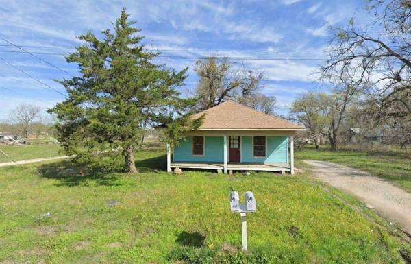 401 E Sanger Street, Celeste, TX 75423