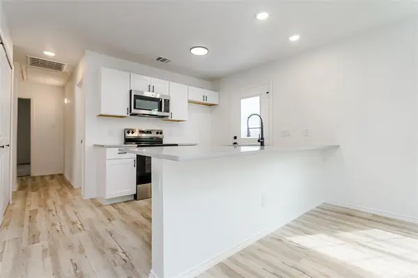 308 S 3rd, Bonham, TX 75418