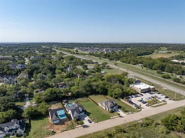 208 Village Way, Argyle, TX 76226