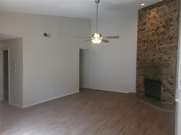 331 DOGWOOD, Grapevine, TX 76051