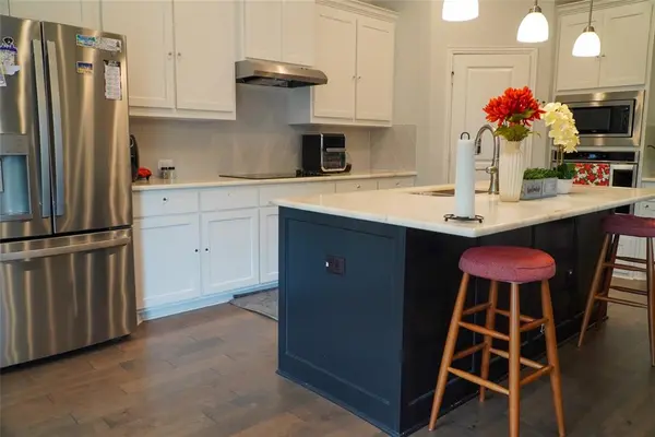 428 Molly Lane, Keene, TX 76059