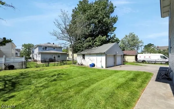 253 Delawanna Ave, Clifton City, NJ 07014