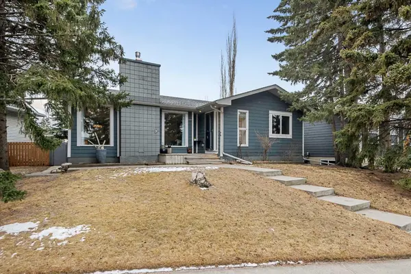 5689 Brenner CRES NW, Calgary, AB T2L 1Z3