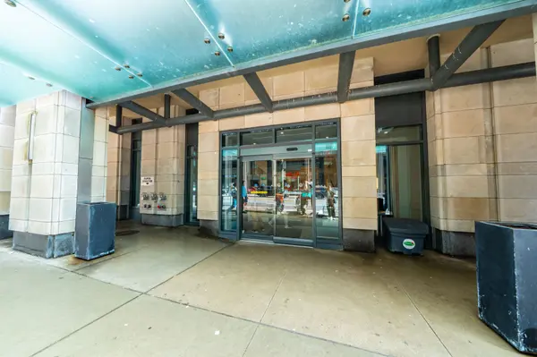 955 Bay ST #Ph5, Toronto C01, ON M5S 0C6