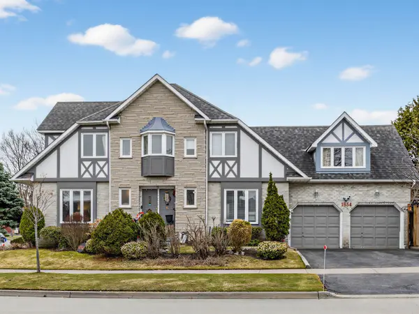 1854 Brookshire SQ, Pickering, ON L1V 5E9