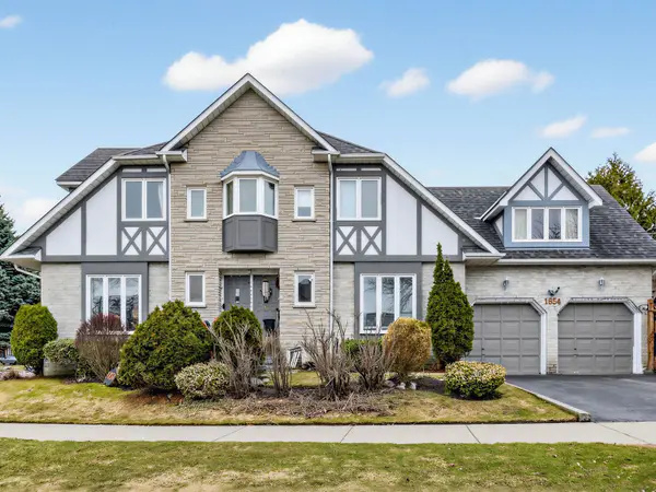 1854 Brookshire SQ, Pickering, ON L1V 5E9