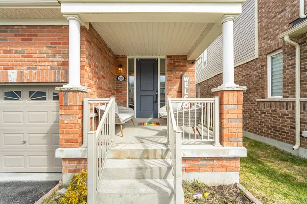 88 Fred Jackman AVE, Clarington, ON L1C 0T4