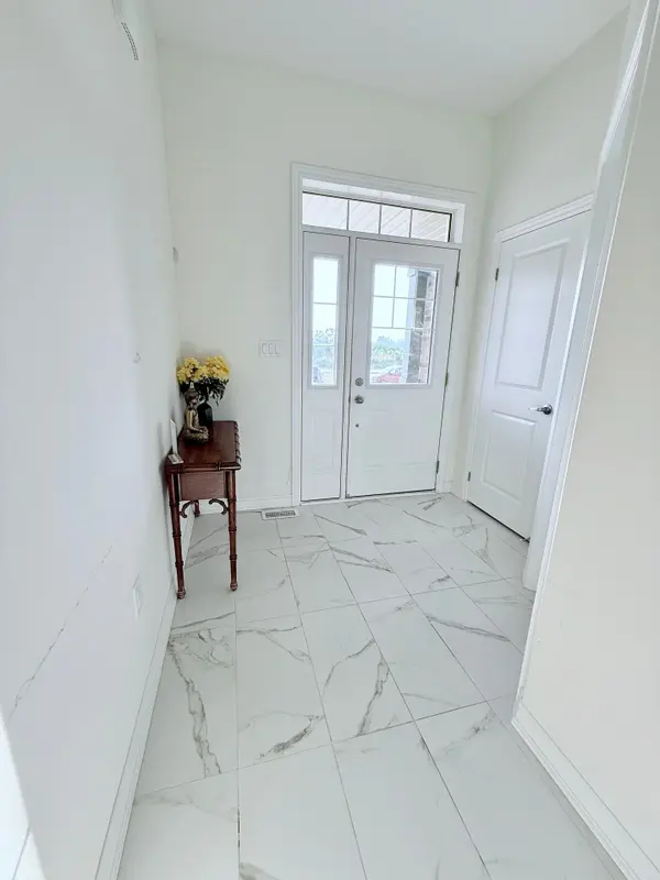 2229 Grainger LOOP, Innisfil, ON L9S 0N1