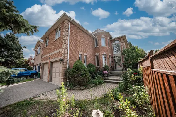 2524 Paula CT, Mississauga, ON L5K 2R5