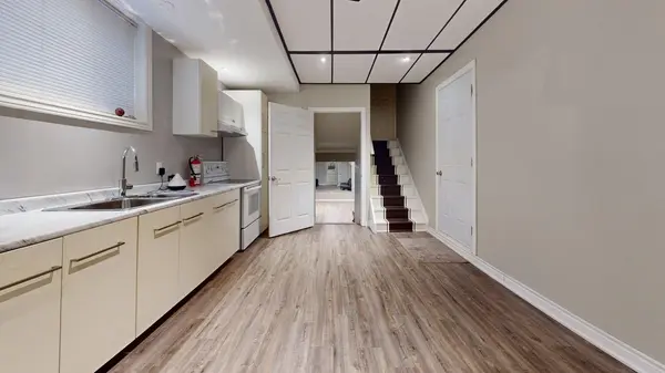 55 Royal Palm DR #2, Brampton, ON L6Z 1P1