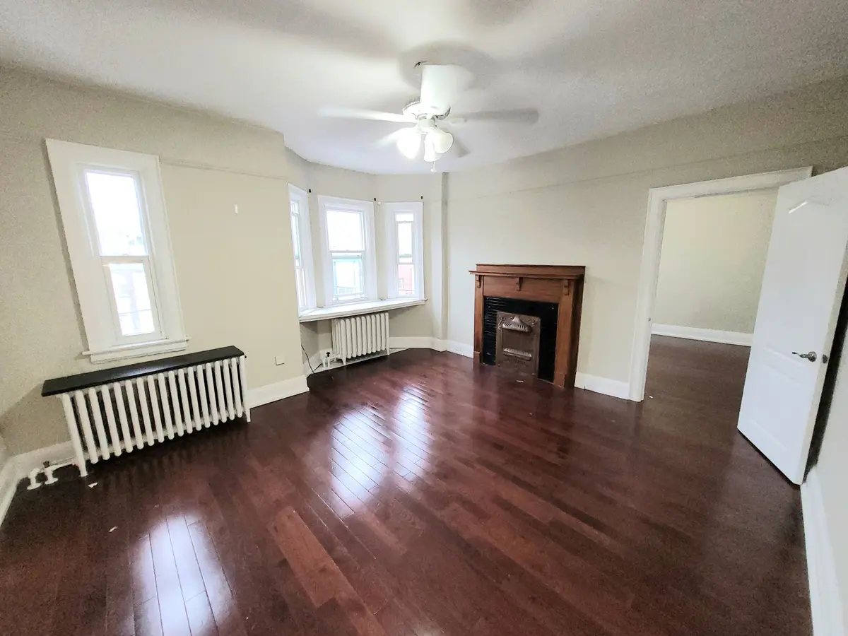 850 Broadview AVE #20, Toronto E03, ON M4K 2R1