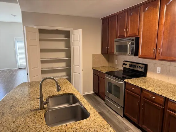 10035 Wake Bridge Drive, Frisco, TX 75035