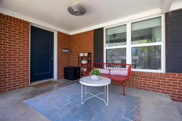 6734 Blessing Drive, Dallas, TX 75214