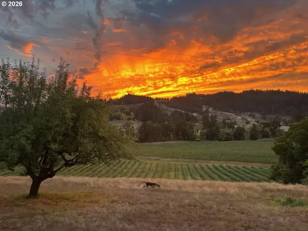 355 BANKS CREEK RD, Sutherlin, OR 97479