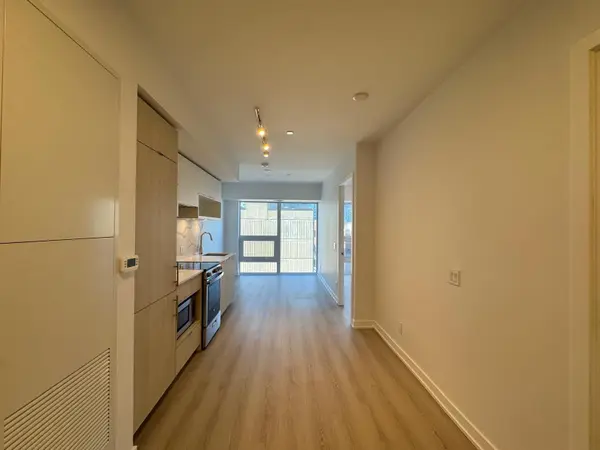 100 Queen ST E #1015, Toronto C08, ON M5C 0B5