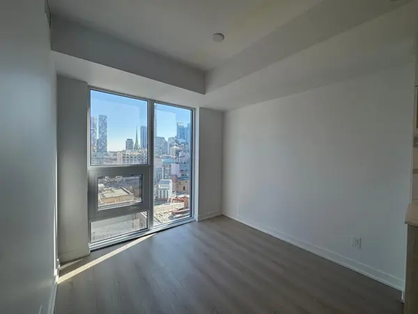 100 Queen ST E #1209, Toronto C08, ON M5C 0B5