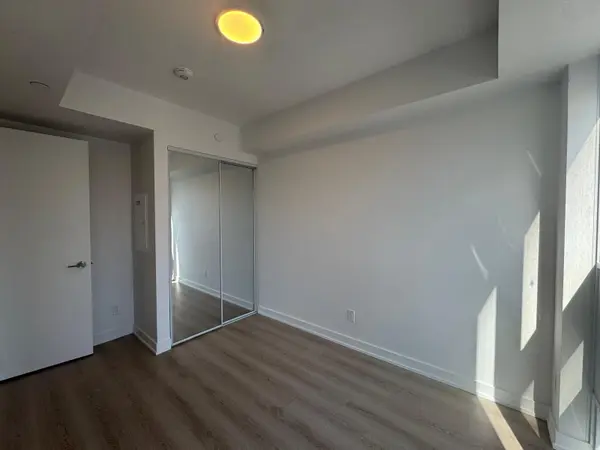 100 Queen ST E #1209, Toronto C08, ON M5C 0B5