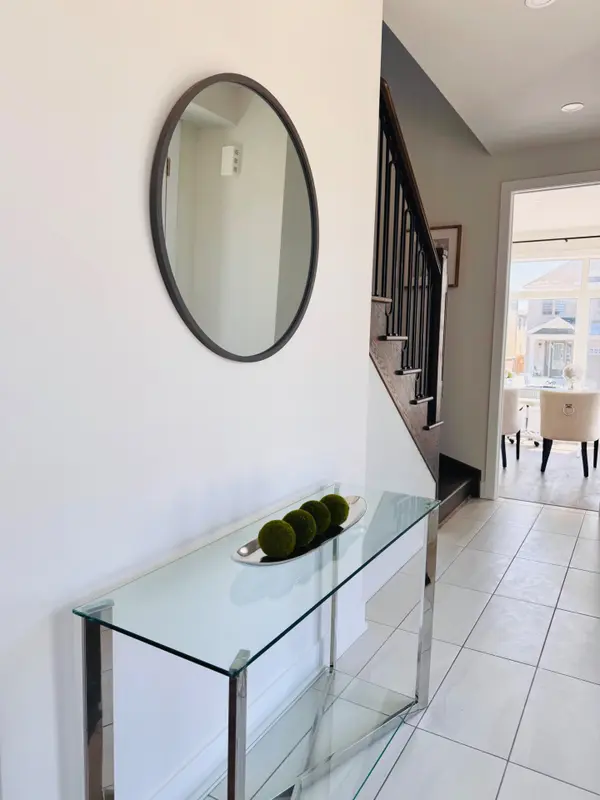 960 Lockie DR, Oshawa, ON L1L 0S2