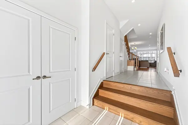 2071 Allegrini TER, Kanata, ON K2S 2S1